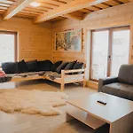 Chalupka Pod Lesom Feriehus *