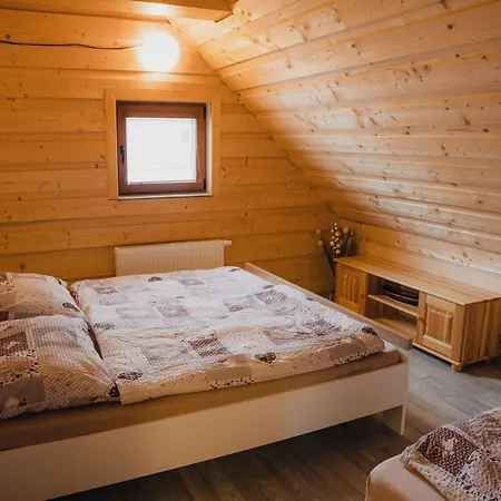 Chalupka Pod Lesom Ferienhaus Zázrivá