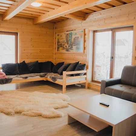 Chalupka Pod Lesom Ferienhaus *