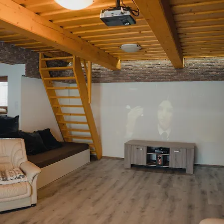 Chalupka Pod Lesom * Zázrivá