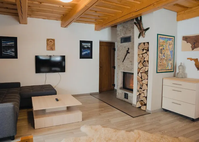 Chalúpka Pod Lesom *