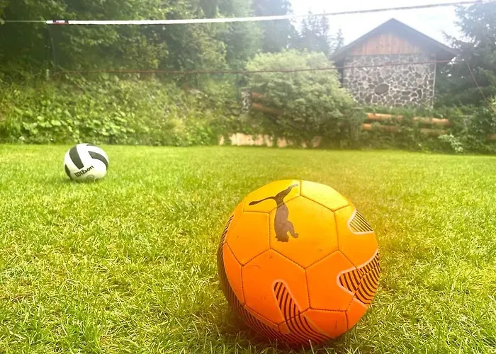 Chalúpka Pod Lesom Casa de Férias